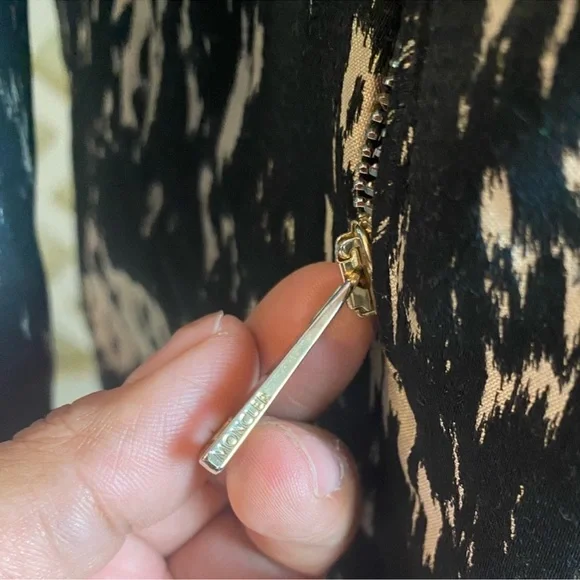 Moncler colliers reversible solid/printed puffer coat jacket hooded authentic - Picture 12 of 16